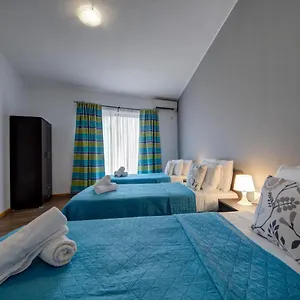 side-seaviews-seabay-sliema-penthouse.qawrahotelsmalta.org/